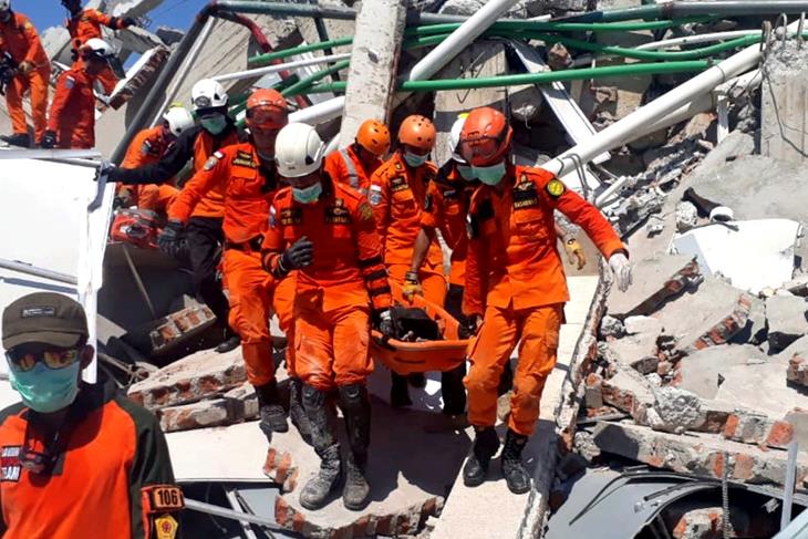 Indonesian earthquake victims toll to 1234 deaths.