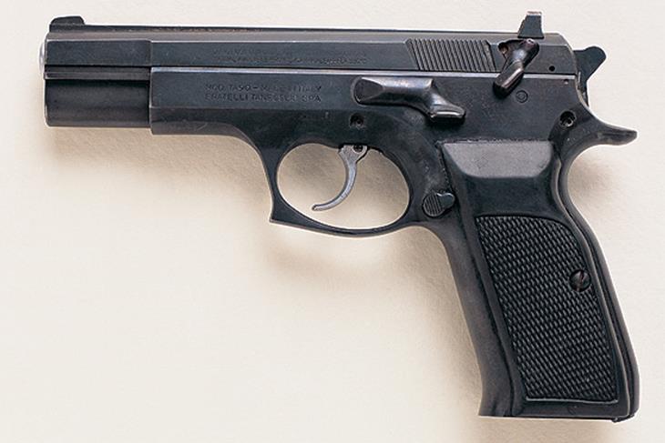 Police arrest five men possessing illegal firearms.