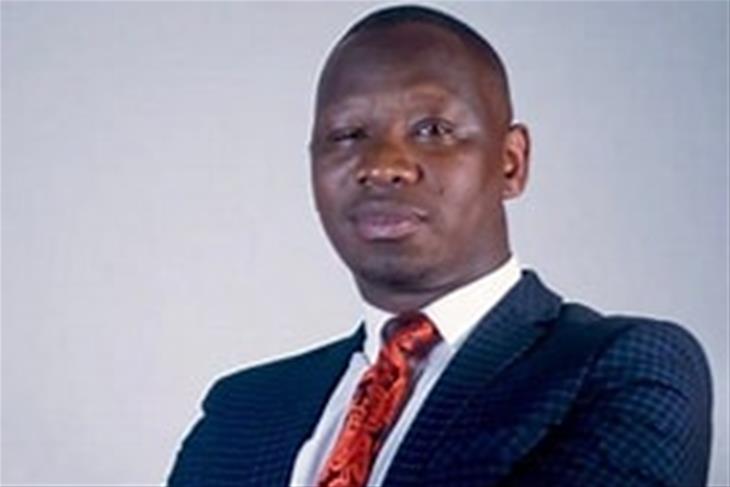 Minister says illegal miners still trapped underground