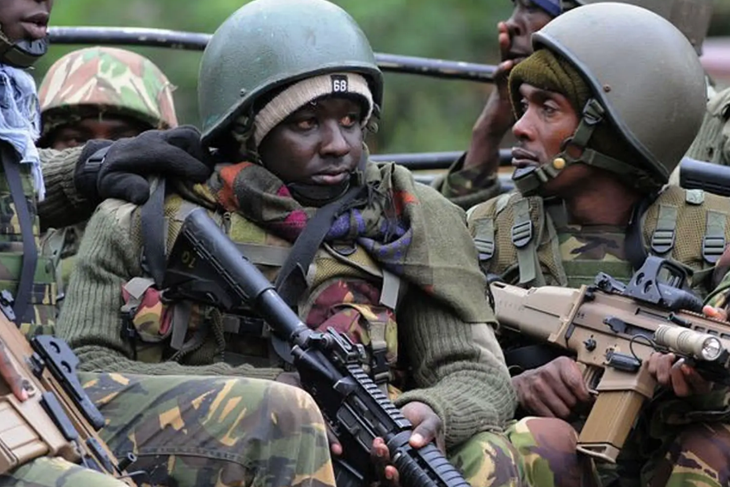 Eight Kenyan police killed in suspected al-Shabab bombing