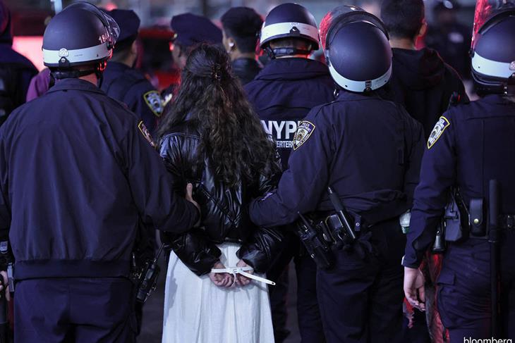 New York police arrest 282 protesters after Columbia, CCNY raids