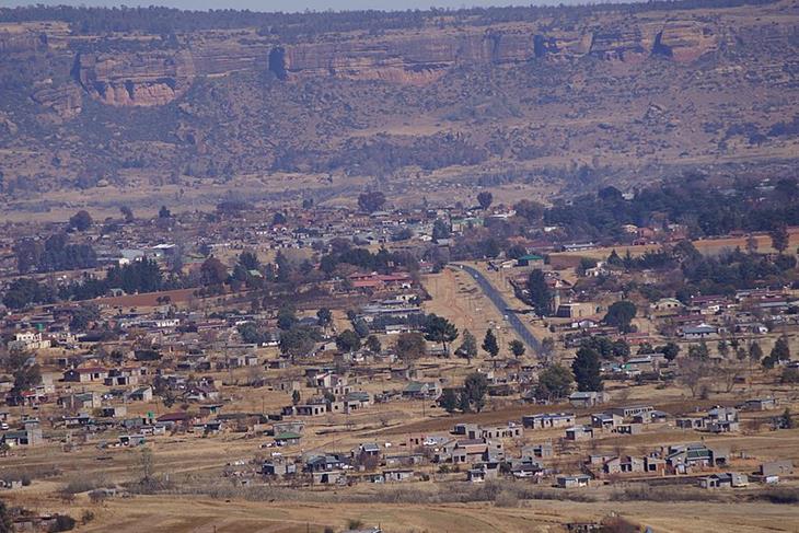 HLOTSE FACES DIRT