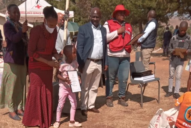 QUEEN PRESENTS GIFTS TO QUTHING SOS CHILDREN'S VILLAGE