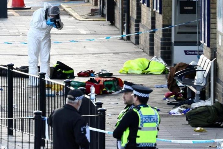 'Heroic' train worker saved many lives in stabbing attack, police say<br/>'Heroic' train worker saved many lives in stabbing attack, police say<br/>'Heroic' train worker saved many lives in stabbing attack, police say