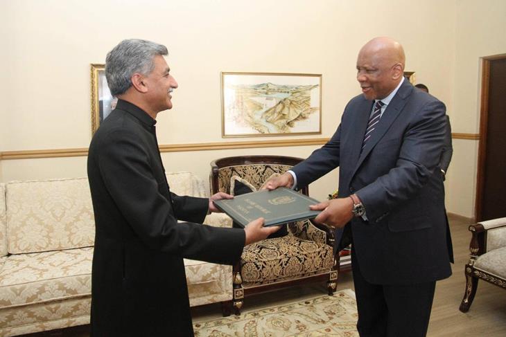 THREE ENVOYS PRESENT CREDENTIALS TO KING LETSIE III