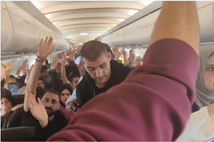 South Africa investigates mysterious arrival of 153 Palestinians on plane