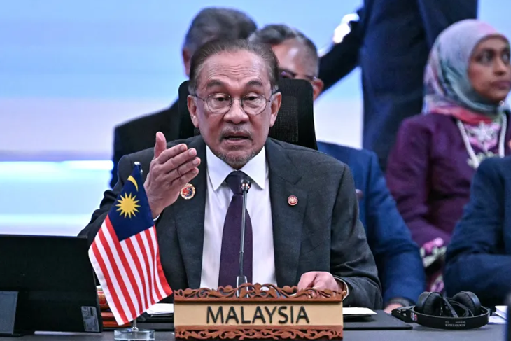 Malaysia’s ships allowed to pass Strait of Hormuz, PM Anwar says<br/>Malaysia’s ships allowed to pass Strait of Hormuz, PM Anwar says<br/>Malaysia’s ships allowed to pass Strait of Hormuz, PM Anwar says