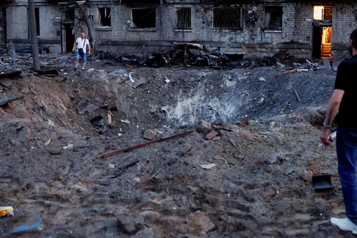 At least 13 killed in large-scale Russian missile and drone strikes on Kyiv<br/>At least 13 killed in large-scale Russian missile and drone strikes on Kyiv<br/>At least 13 killed in large-scale Russian missile and drone strikes on Kyiv