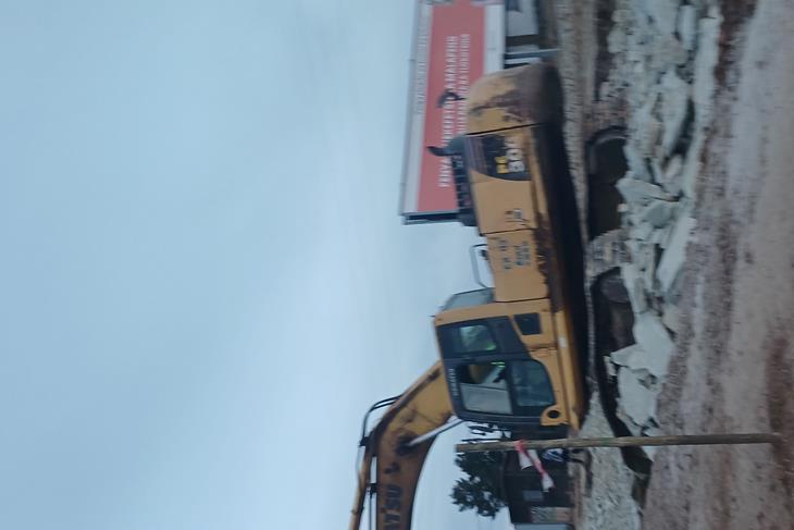 RECRUITMENT DISPUTE CLOUDS A4 ROAD UPGRADE<br/>RECRUITMENT DISPUTE CLOUDS A4 ROAD UPGRADE<br/>RECRUITMENT DISPUTE CLOUDS A4 ROAD UPGRADE